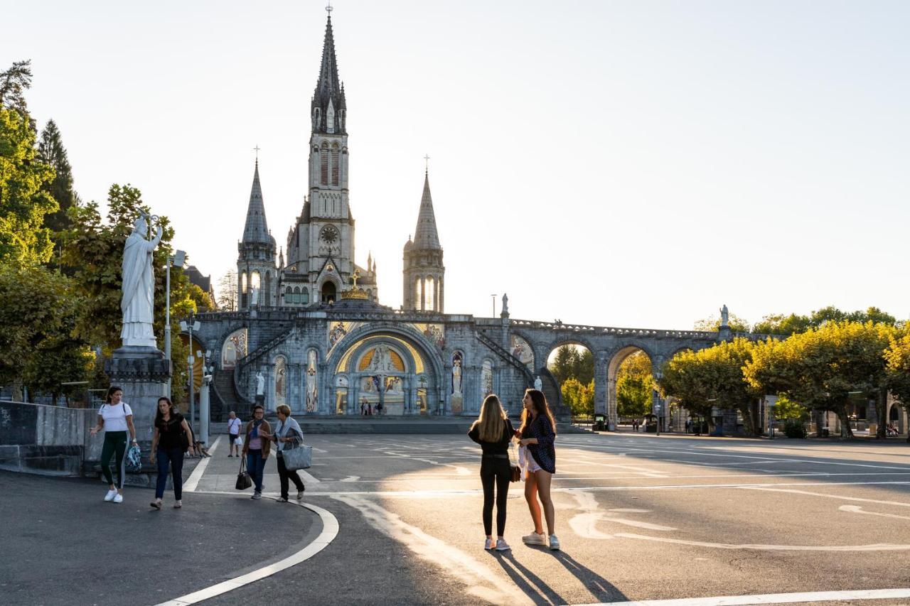 Le Foch - Centre - Parking Lourdes Exterior foto