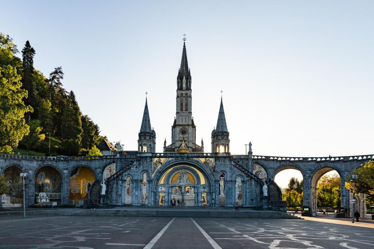 Le Foch - Centre - Parking Lourdes Exterior foto